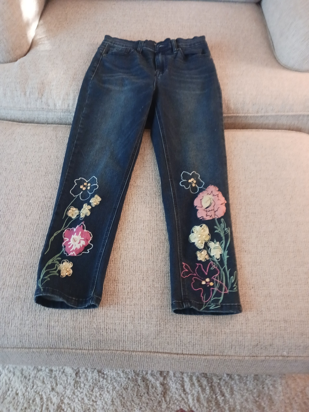 Dark Blue Straight-Leg Jeans with Floral Embroidery